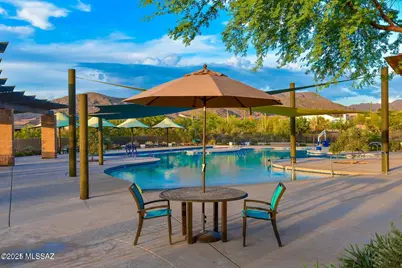 7084 W Cliff Spring Trail, Marana, AZ 85658 - Photo 2