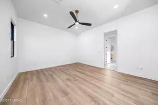 9445 E Sanctuary Pl, Tucson, AZ 85749 - Photo 16