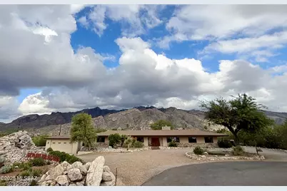 4701 E Camino La Brinca, Tucson, AZ 85718 - Photo 2