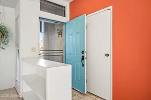 5557 N Sapphire Dr, Tucson, AZ 85750 - Photo 4