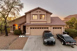 7975 N Higgins Feather Dr, Tucson, AZ 85743 - Photo 2