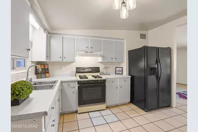 2001 S 3rd Avenue, Tucson, AZ 85713 - Photo 10