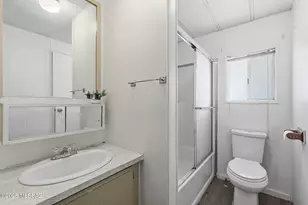 2420 W Calle Comodo, Tucson, AZ 85705 - Photo 14