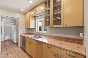 2925 E Loretta Dr, Tucson, AZ 85716 - Photo 10