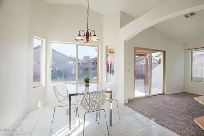 7871 W Sacramento Hill Drive, Tucson, AZ 85743 - Photo 22