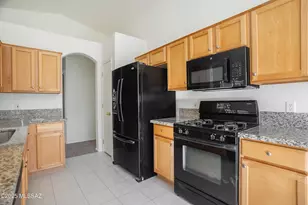 7871 W Sacramento Hill Dr, Tucson, AZ 85743 - Photo 16