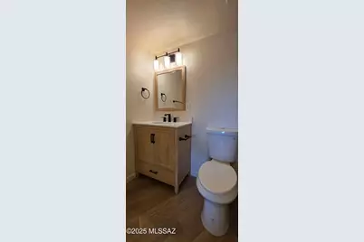 1507 W Roger Road, Tucson, AZ 85705 - Photo 12