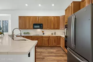 8826 N Sky Dancer Cir, Tucson, AZ 85742 - Photo 16