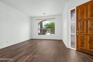 8826 N Sky Dancer Cir, Tucson, AZ 85742 - Photo 10