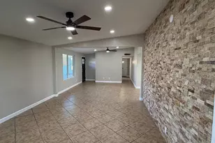 9780 E Hollow Pl, Tucson, AZ 85748 - Photo 2