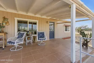 12625 W Cactus Ridge Dr, Tucson, AZ 85735 - Photo 2