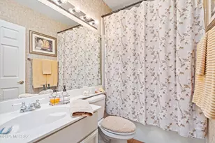 1381 W Calle Mendoza, Green Valley, AZ 85622 - Photo 6