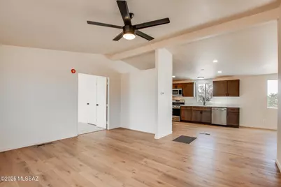 15881 W El Tiro Road, Marana, AZ 85653 - Photo 10