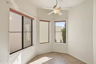 988 W Calle de Emilia, Green Valley, AZ 85614 - Photo 12
