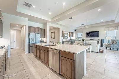 2230 E Thunder Bluff Drive, Green Valley, AZ 85614 - Photo 8