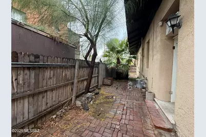 324 S 6th Avenue #B, Tucson, AZ 85701 - Photo 6