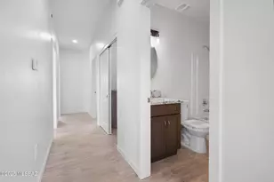 3915 E Singing Cactus Ln, Tucson, AZ 85756 - Photo 16