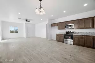 3915 E Singing Cactus Ln, Tucson, AZ 85756 - Photo 10