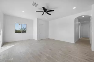 3915 E Singing Cactus Ln, Tucson, AZ 85756 - Photo 8
