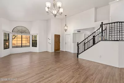 10317 N Mineral Spring Lane, Oro Valley, AZ 85737 - Photo 12