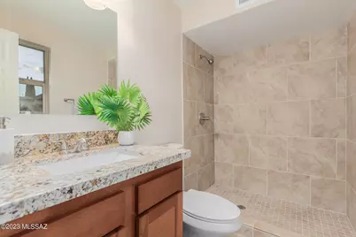 7026 E Calle Ileo, Tucson, AZ 85710 - Photo 16