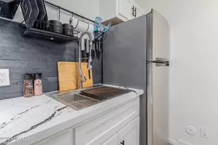 2238 E Grant Rd, Tucson, AZ 85719 - Photo 6