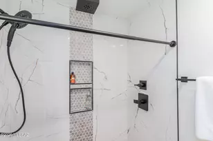 2238 E Grant Rd, Tucson, AZ 85719 - Photo 10