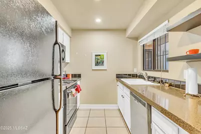 5750 N Camino Esplendora #236, Tucson, AZ 85718 - Photo 22