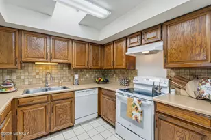 7473 N Desert Tree Dr, Tucson, AZ 85704 - Photo 20