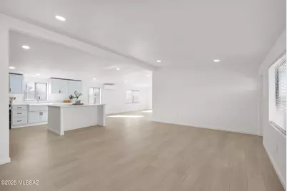 7821 N Sandario Road, Tucson, AZ 85743 - Photo 8