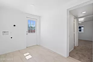 419 E Yavapai Rd, Tucson, AZ 85705 - Photo 8