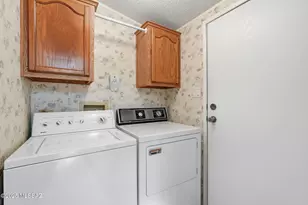 155 W Pinon Dr, Green Valley, AZ 85614 - Photo 20