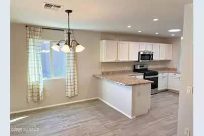 8235 W Melanitta Drive, Tucson, AZ 85757 - Photo 4