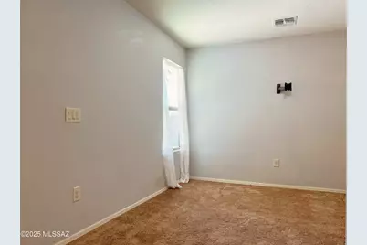 8235 W Melanitta Drive, Tucson, AZ 85757 - Photo 10
