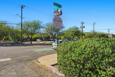 101 E University Boulevard #1, Tucson, AZ 85705 - Photo 30