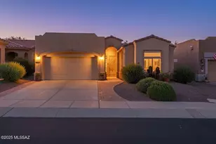 656 W Shadow Wood St, Green Valley, AZ 85614 - Photo 2