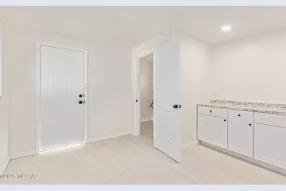 231 W 26th Street, Tucson, AZ 85713 - Photo 22
