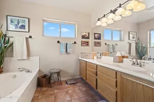 8869 E Penstemon Dr, Tucson, AZ 85715 - Photo 16