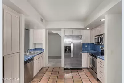 2167 E Gazania Lane, Tucson, AZ 85719 - Photo 2