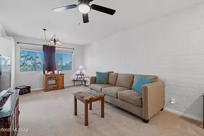 1366 S Avenida Polar #G207, Tucson, AZ 85710 - Photo 2