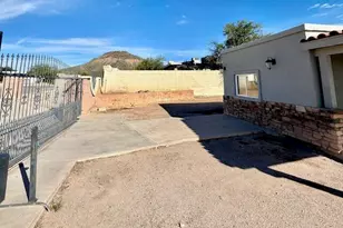 1633 S Camino Del Sierra, Tucson, AZ 85713 - Photo 2