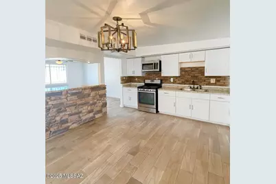 1633 S Camino Del Sierra, Tucson, AZ 85713 - Photo 4