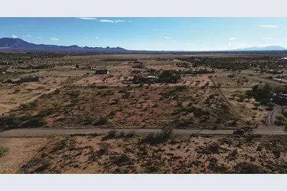 10300 Vista Montanas Road #4, Hereford, AZ 85615 - Photo 12