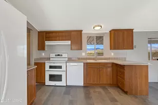 12529 S High Noon Trail, Vail, AZ 85641 - Photo 6