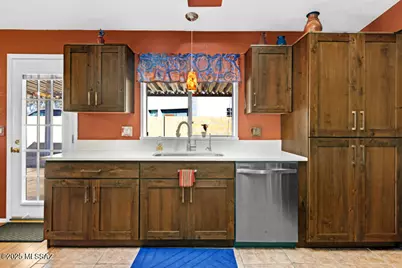 2051 S Doubletree Lane, Tucson, AZ 85713 - Photo 12