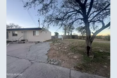 756 W Stephenson Street, Nogales, AZ 85621 - Photo 2