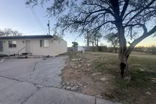 756 W Stephenson St, Nogales, AZ 85621 - Photo 2