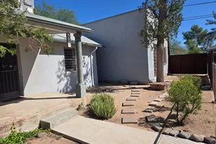549 S Santa Rita Ave, Tucson, AZ 85719 - Photo 1