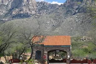 1353 E Stoney Canyon Cir, Oro Valley, AZ 85737 - Photo 2