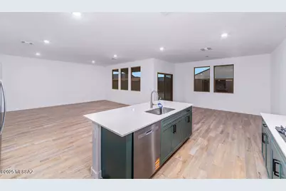 8674 W Soaptree Yucca Place, Marana, AZ 85653 - Photo 6